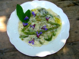 spárga_besamellel_rakva és zsályvirággal hintve3